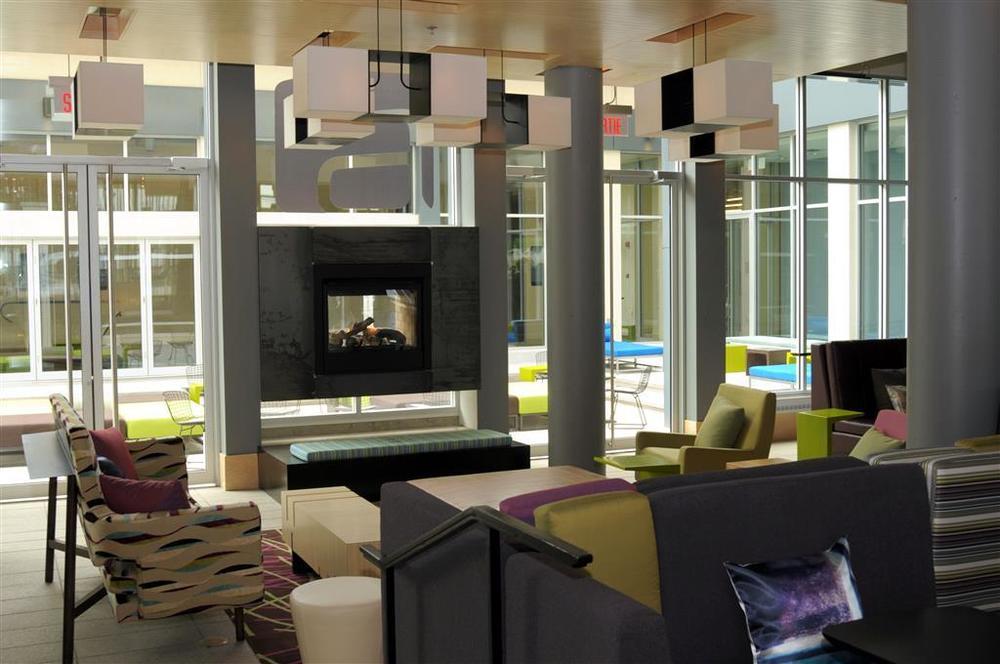 מלון דורבאל Aloft Montreal Airport מראה פנימי תמונה